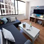 Peaceful & Bright Loft, Heated Pool, Netflix, Free Wifi & Parking, Tennis