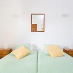 Casa Amarilla Sunny Holiday Home With Heated Pool