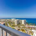 Penthouse, Nightlife, Clubs, Free Wi-Fi, Air Conditioning