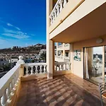 Great View, Heated Pool, Cool Design - Castle Harbour In Los Cristianos