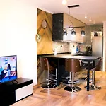 Lux Lovely 3 Bedroom Duplex With Solarium In Centre Of Playa Las Americas