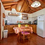 Charming House In Buenavista Del Norte With Shared Pool