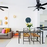 Bahia La Caleta Apartment