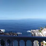Chica, 1 Bedroom Flat With Sea View
