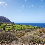 Charming House In Buenavista Del Norte With Shared Pool