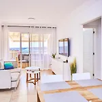 2Bdr Comfy Apartment With Ocean View
