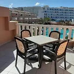 Spacious House With Sea Views And Pool