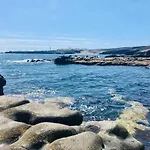 Casa Dora: Tradicional Y Al Borde Del Mar.