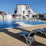 Pebble Beach Apartamento, Amarilla Golf