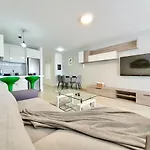 Blue Sunrise Studio By Tor