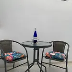 TRES habitaciones privadas 4huéspedes 4huéspedes 2huéspedes piso a compartir
