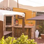 Platanito House