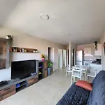 Apartamento céntrico en Candelaria, con piscina.