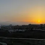 Ocean Garden Sunset Apartment - Heated Swimming Pool Free Wifi