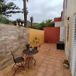 Cheerful 3 Bedroom Town House With Garage
