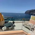 Magnificent Apt. With Sea View, Cliff & Marina
