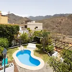 Home2Book Stunning House San Andrés, private pool