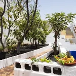 Home2Book Stunning House San Andrés, private pool