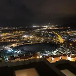 Apartamento Con Impresionantes Vistas Y Piscina