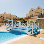 Amazing Renovated Pool View Apartment, 2 Min To Fanabe Beach