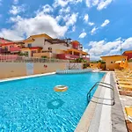 Beautiful Apartment In Terrazas Del Duque I
