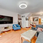 Villa \