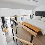 Artist\'S Loft In The Centre Of Santa Cruz