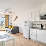Castle Harbour Matthew\'S Flat Los Cristianos By Lovetenerife