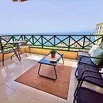 Exclusive Apartment With Sea View
