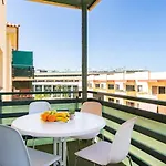 Home2Book Comfy Seaside Apartment Cristimar, Pool
