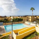 Home2Book Cozy Apartment Parque La Reina, Pool