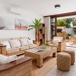 Karat Villa Atlantida