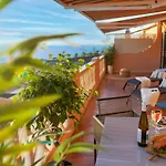 Paradise Seaview Apartment