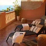 Paradise Seaview Apartment