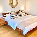 Golf Tenerife South XX Wheel Accessible Shower XX Free Wifi XX Private Pool 30 Degrees XX Two Terraces 30M2X60M2 Xxfree Parking XX Mountain View XX Flatscreen 65 Inch XX