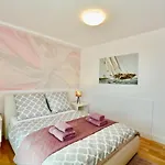 Blue Diamond Luxury Apartment With Amazing Seaview In Costa Adeje