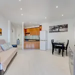 Wonderful Apartment With A Sea View, Wifi, Pool