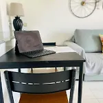 Comfy Home With Large Terrace Five Minutes From Ocean