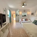 HOLIDAYS APARTMENTS TENERIFE , Playa de Fañabe
