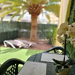 HOLIDAYS APARTMENTS TENERIFE , Playa de Fañabe