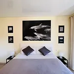 Cozy Beachfront Flat With Pool & Panoramic Sea View Terrace