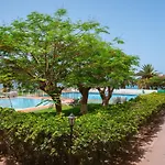 Go2Tenerife Apart\'Dada Pool & First Line Of The Sea