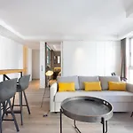 Home2Book Stylish Flat In Santa Cruz