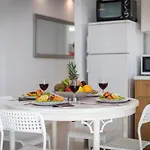 8D. Modern Flat In Las Americas