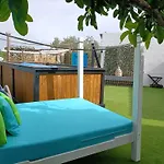 Country Cottage Cabana