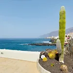 Beachfront Villa And Pool