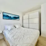 Paulmarie Apartment Ocean View In Windsor Park