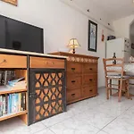 Santa Maria 131 - Studio With Air Conditioning