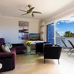 Ocean Panorama - 3 Ac Bedrooms, Private Garage, New Pool, 2 Bathrooms, Tv Channels