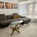 Santa Cruz Luxury Low-Cost Apartment With Terrace & Views